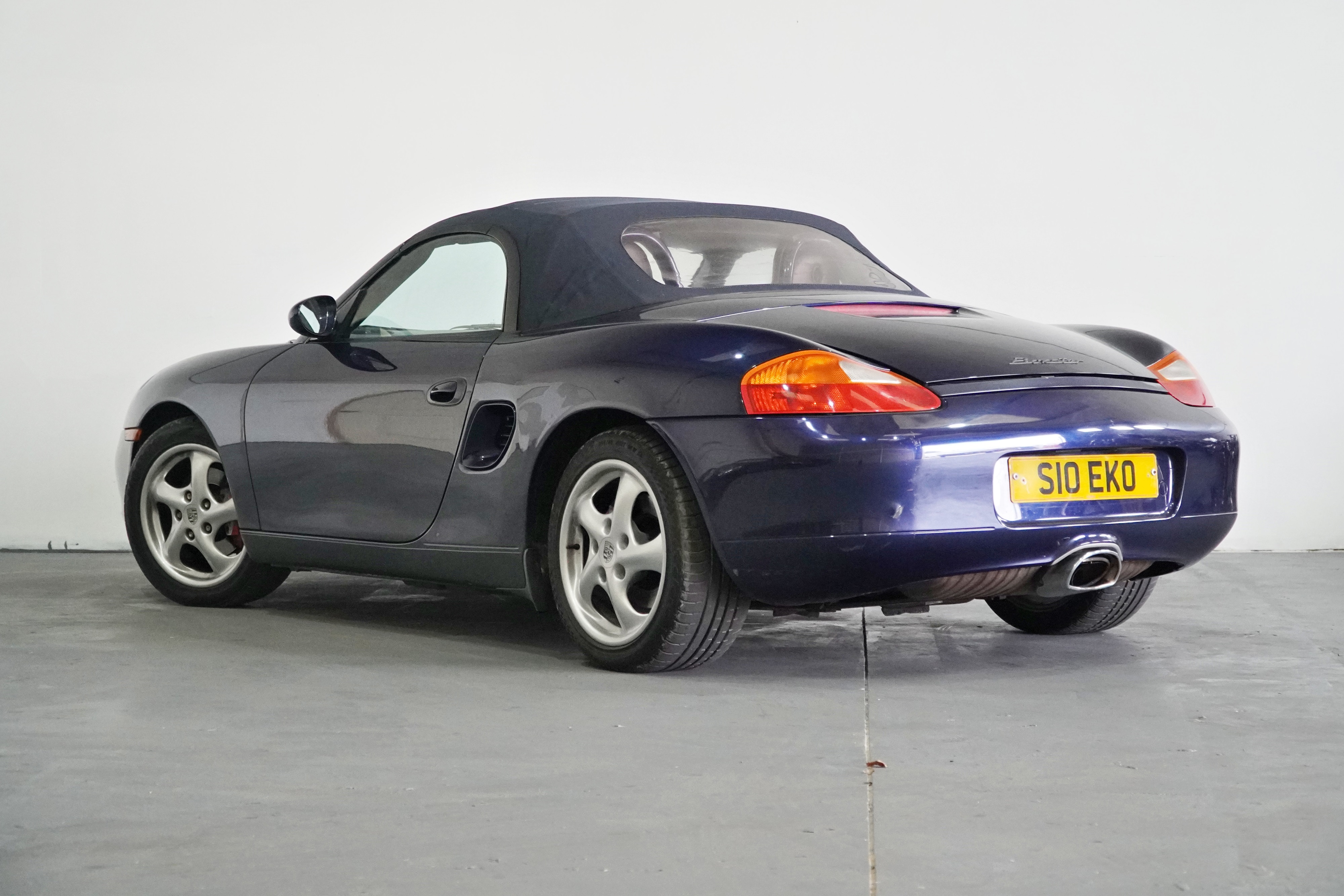 Lot 129 - 2002 Porsche Boxster