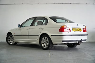 Lot 117 - 1999 BMW 323I SE