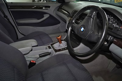 Lot 117 - 1999 BMW 323I SE