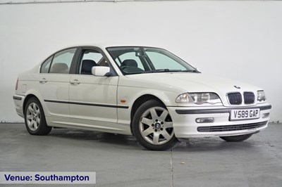 Lot 117 - 1999 BMW 323I SE