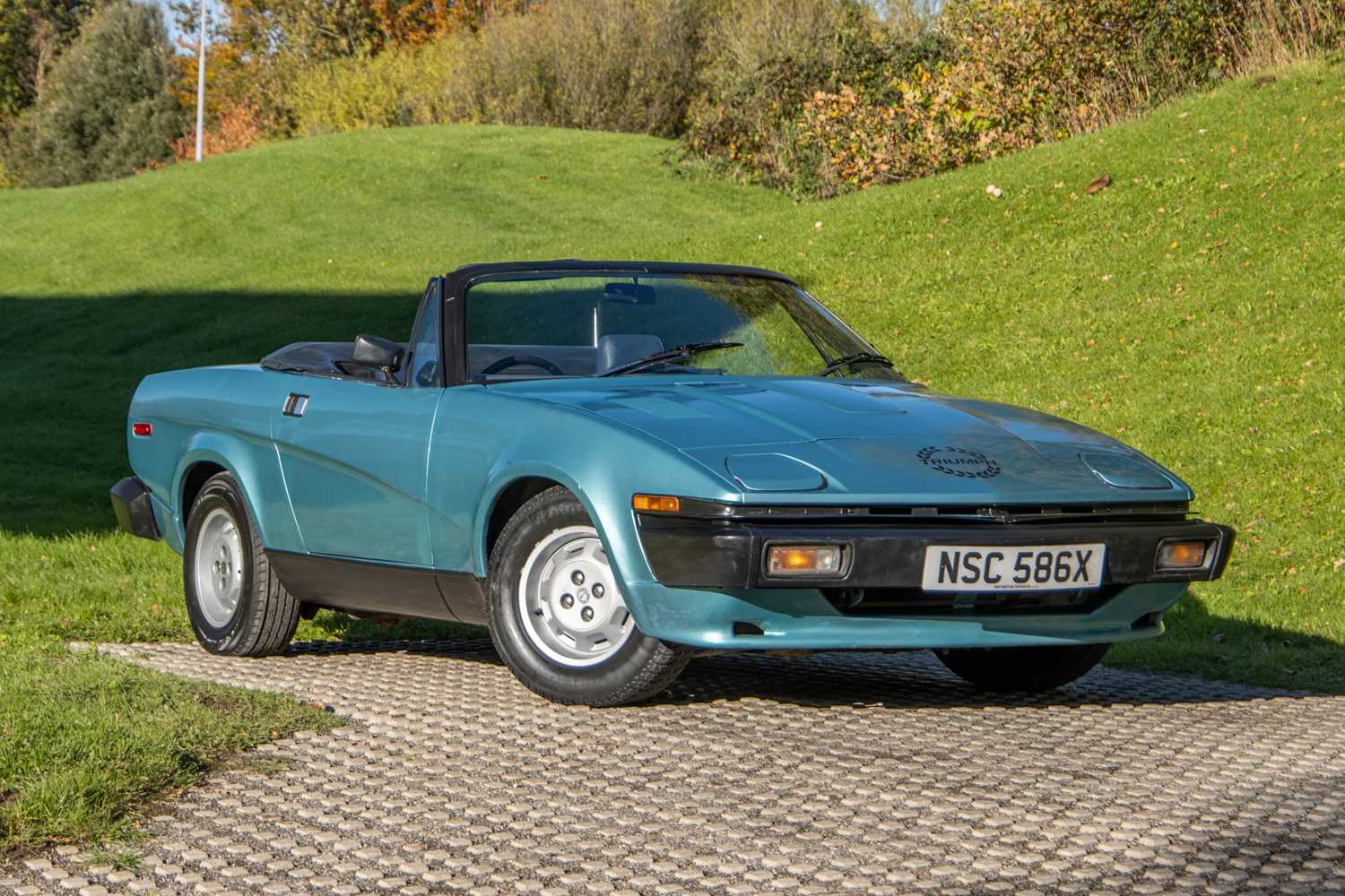 Lot 30 - 1982 Triumph TR7 Convertible