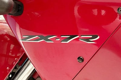 Lot 1999 Kawasaki ZX-7R Ninja