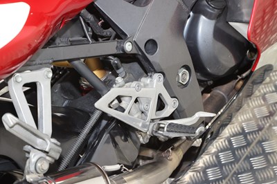 Lot 1999 Kawasaki ZX-7R Ninja