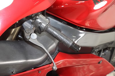 Lot 1999 Kawasaki ZX-7R Ninja