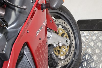 Lot 1999 Kawasaki ZX-7R Ninja