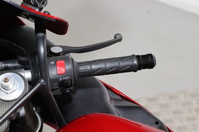 Lot 1999 Kawasaki ZX-7R Ninja