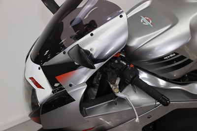 Lot 2005 Aprilia RSV Mille