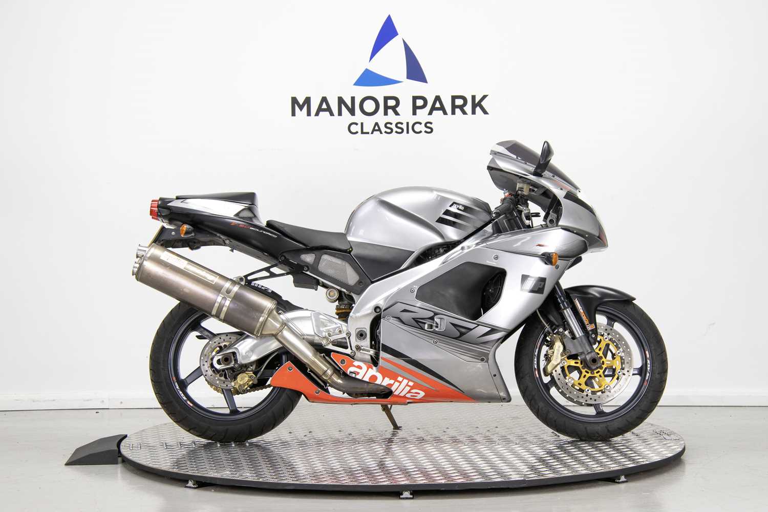 Lot 2005 Aprilia RSV Mille