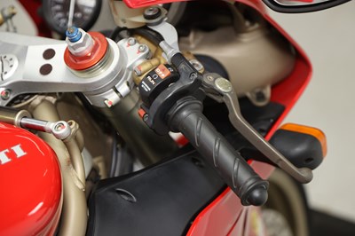 Lot 1998 Ducati 748