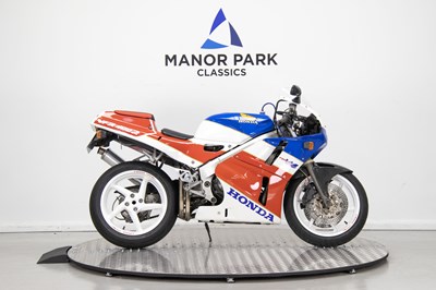 Lot 1996 Honda VFR400