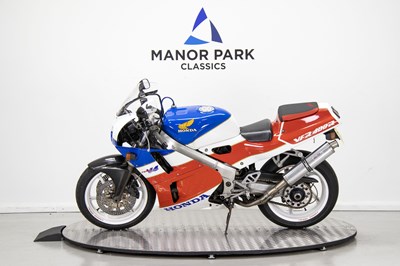 Lot 1996 Honda VFR400