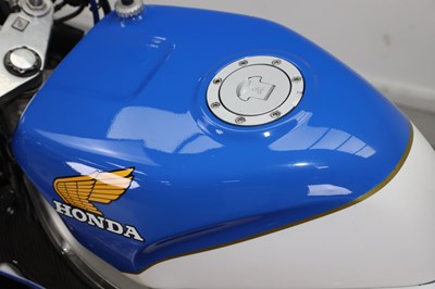Lot 1996 Honda VFR400