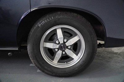 Lot 136 - 1972 Rover P5B 3.5L