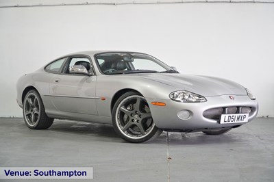 Lot 140 - 2001 Jaguar XKR