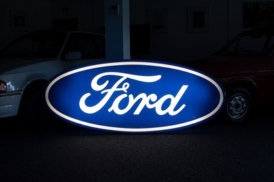 Lot 48 - Large Ford Main dealer Illuminated Showroom Sign
