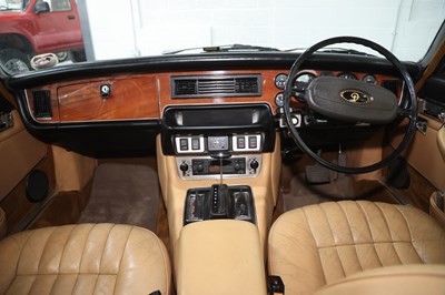 Lot 224 - 1978 Daimler Sovereign 4.2 LWB