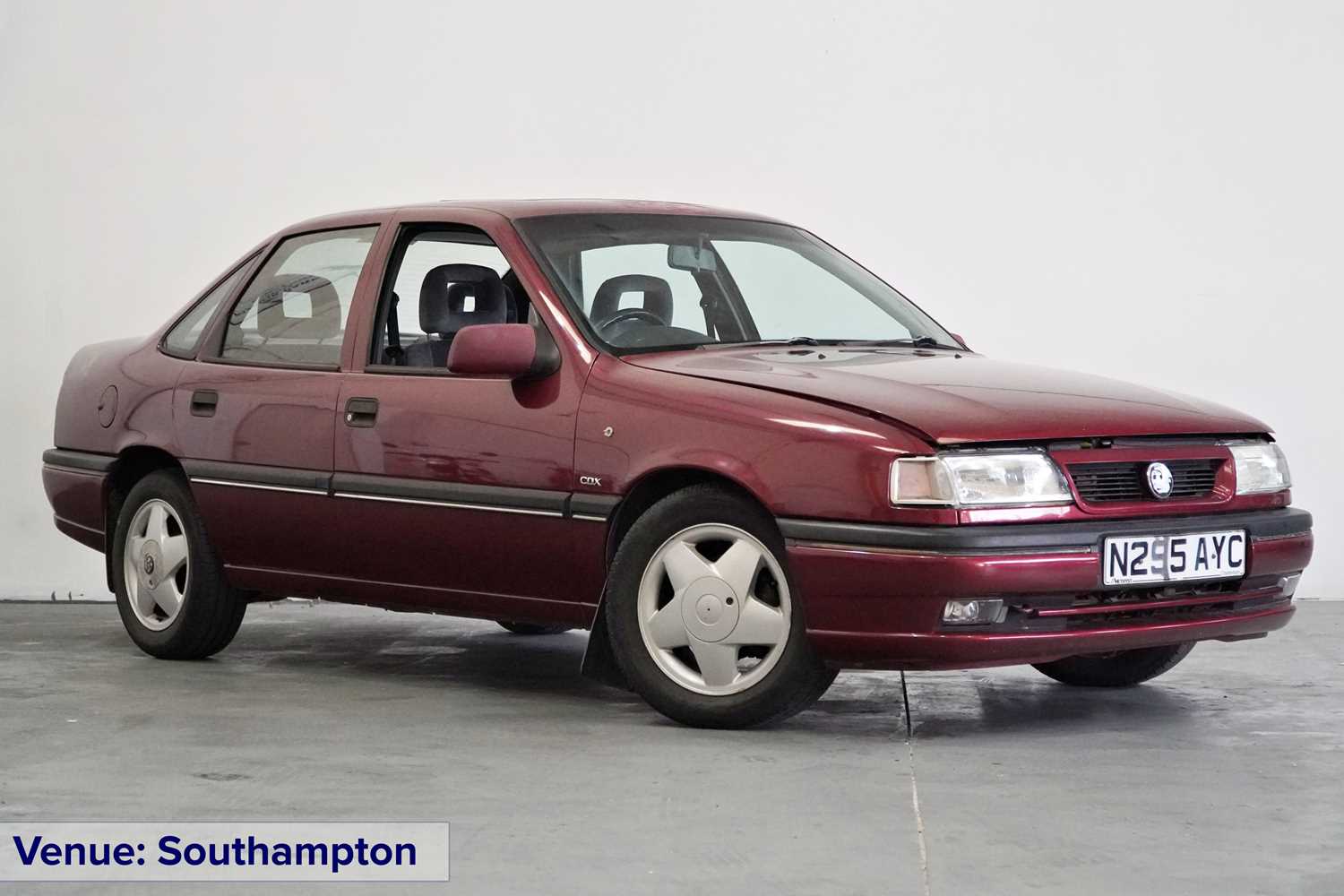 Lot 129 - 1995 Vauxhall Cavalier 2.0 CDX Saloon