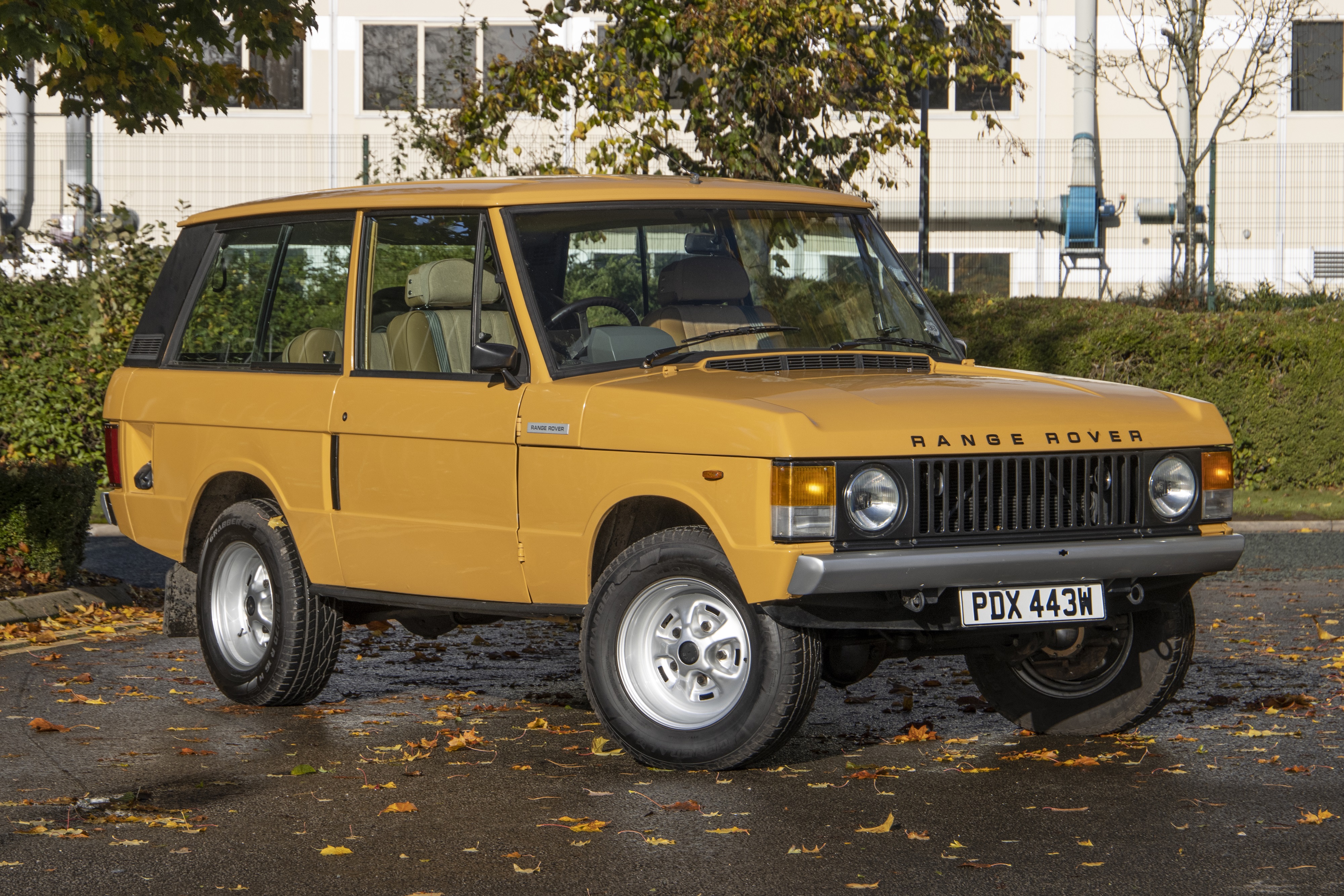 1980 Range Rover Lot 43 - 1980 Range Rover Two Door