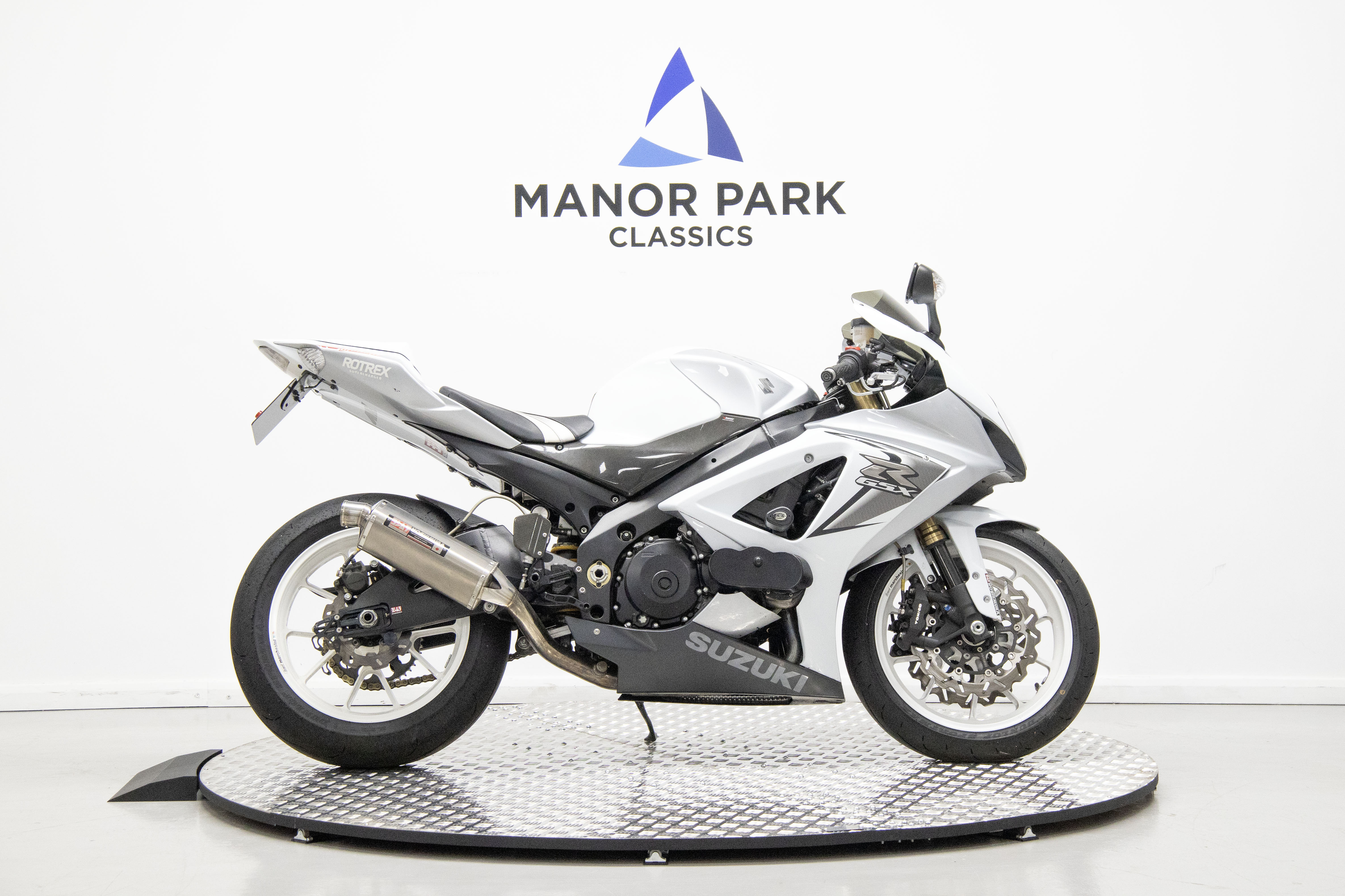 Lot 3 - 2008 Suzuki GSXR1000 K8