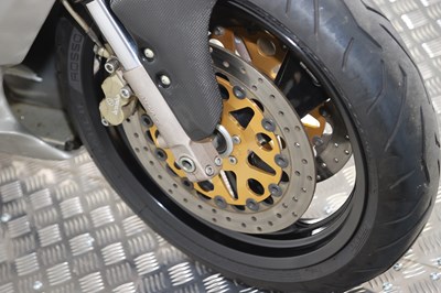 Lot 4 - 1999 Ducati 900 SS Final Edition