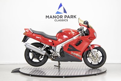 Lot 1997 Honda VFR750