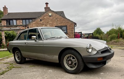 Lot MGB GT LE