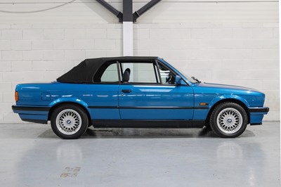 Lot 17 - 1992 BMW 318i Convertible Motorsport 'Design Edition'