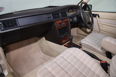 Lot 245 - 1992 Mercedes-Benz 190 E 2.0
