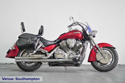 Lot 2003 Honda VTX 1800C