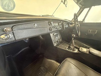 Lot 136 - 1969 MG B