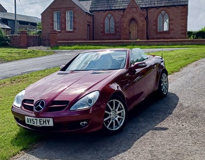 Lot 2007 Mercedes-Benz SLK280