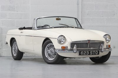 Lot 1963 MG B Roadster