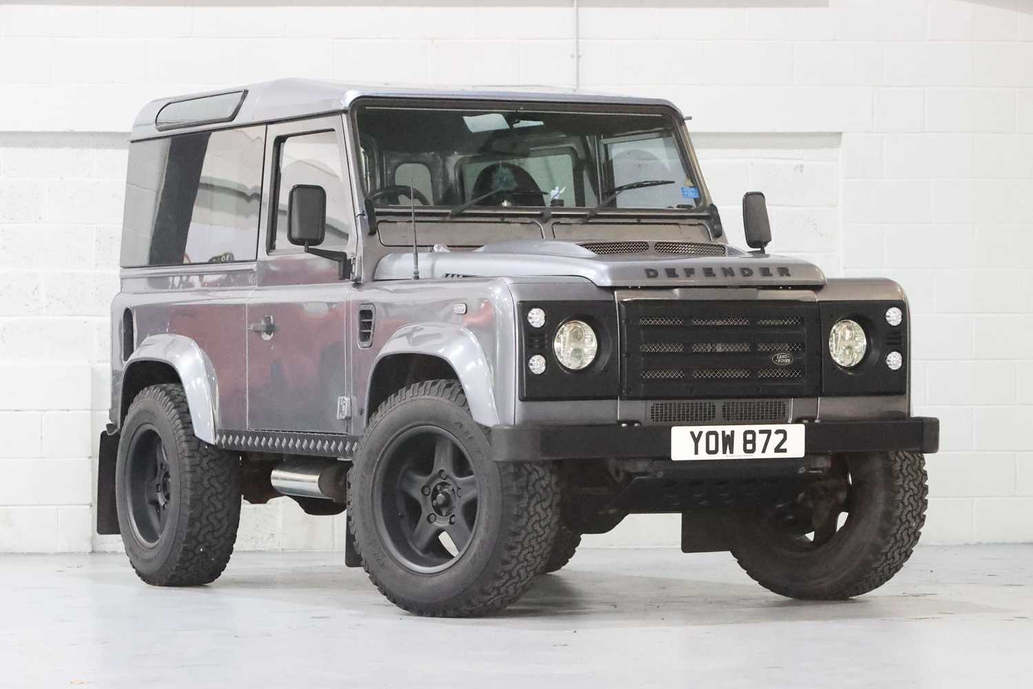 Lot 242 - 2001 Land Rover Defender 90