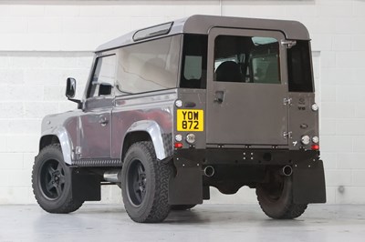 Lot 242 - 2001 Land Rover Defender 90