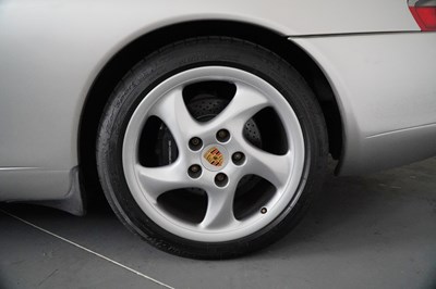 Lot 139 - 1999 Porsche 911 Carrera Tiptronic S