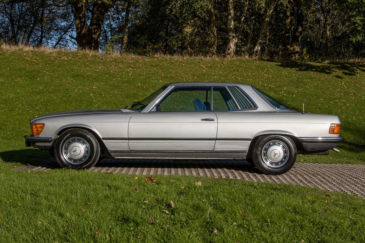 Lot 72 - 1973 Mercedes-Benz 350 SLC