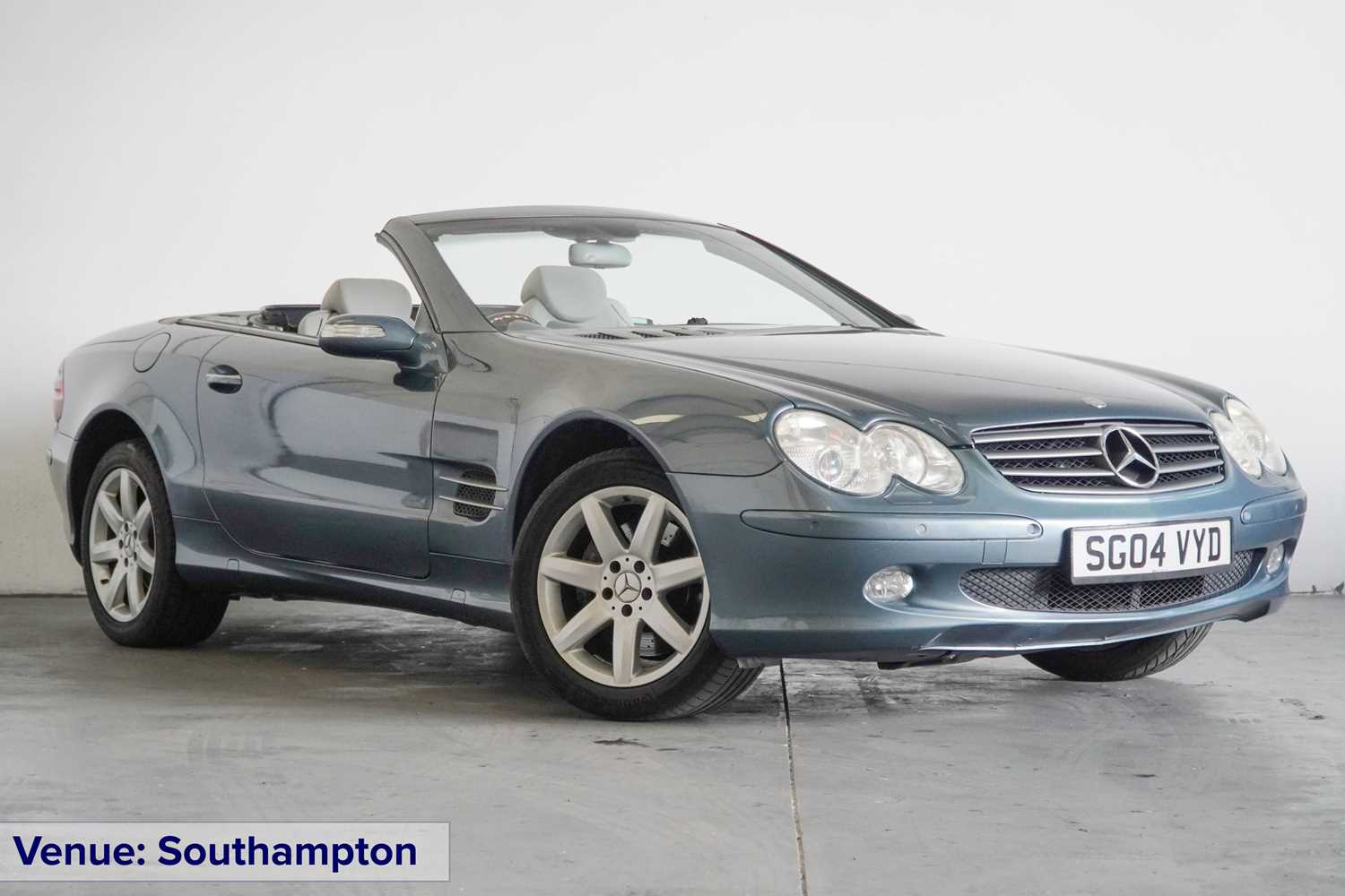 Lot 116 - 2004 Mercedes SL 500