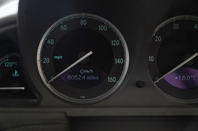 Lot 116 - 2004 Mercedes SL 500