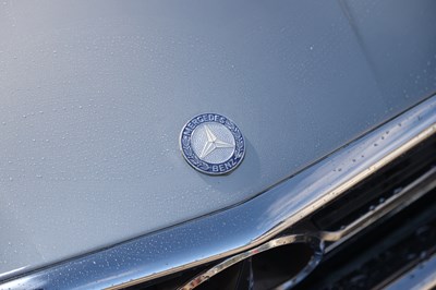 Lot 241 - 1984 Mercedes-Benz 280 SL