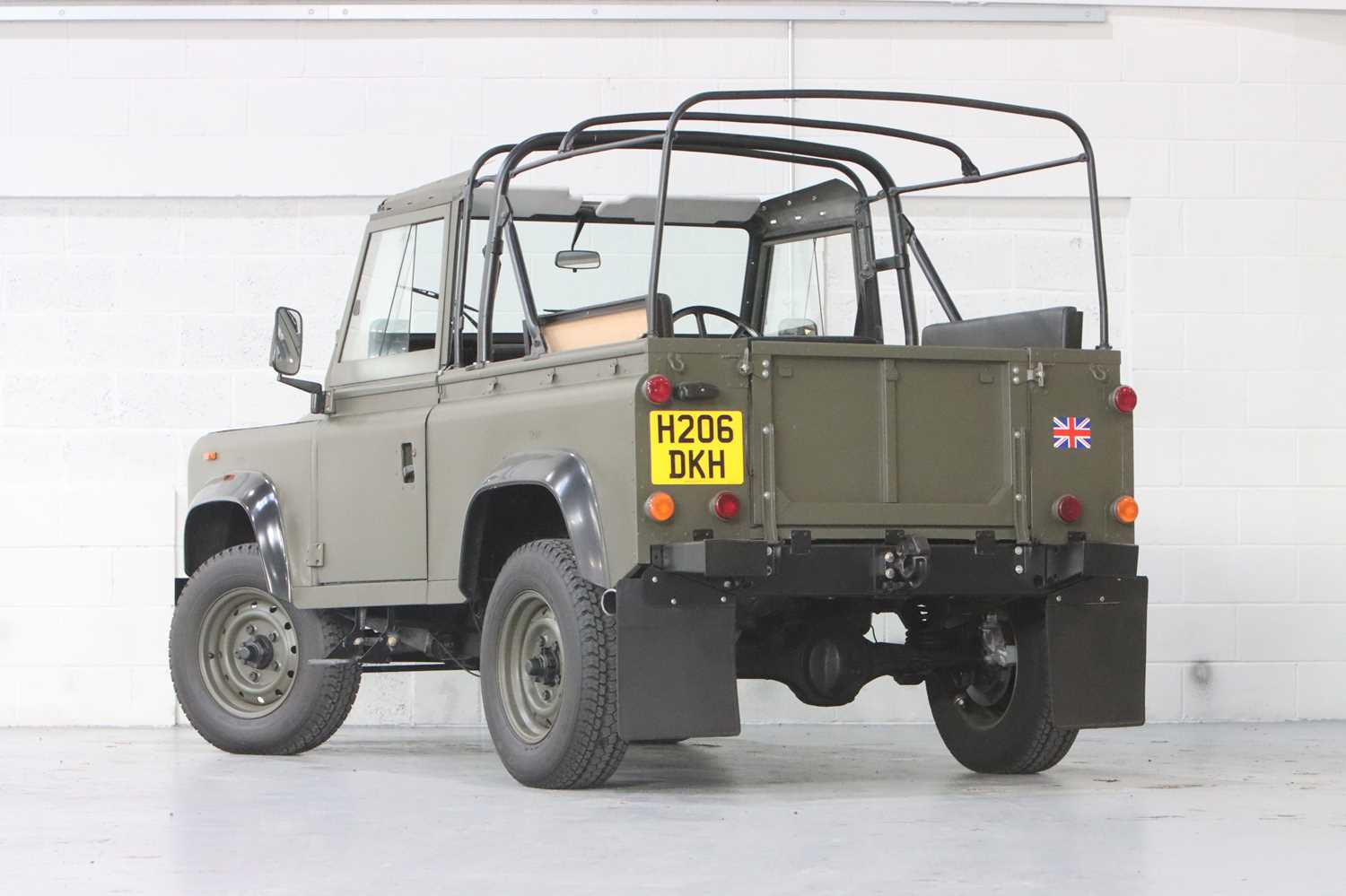 Lot 212 - 1991 Land Rover Defender 90