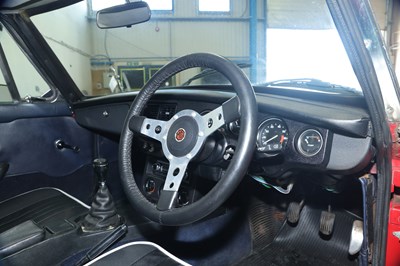 Lot 125 - 1981 MG B GT