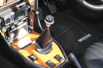 Lot 300 - 1972 Triumph Stag