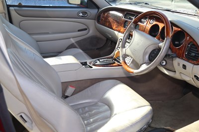 Lot 281 - 1996 Jaguar XK8 4.0