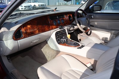 Lot 281 - 1996 Jaguar XK8 4.0