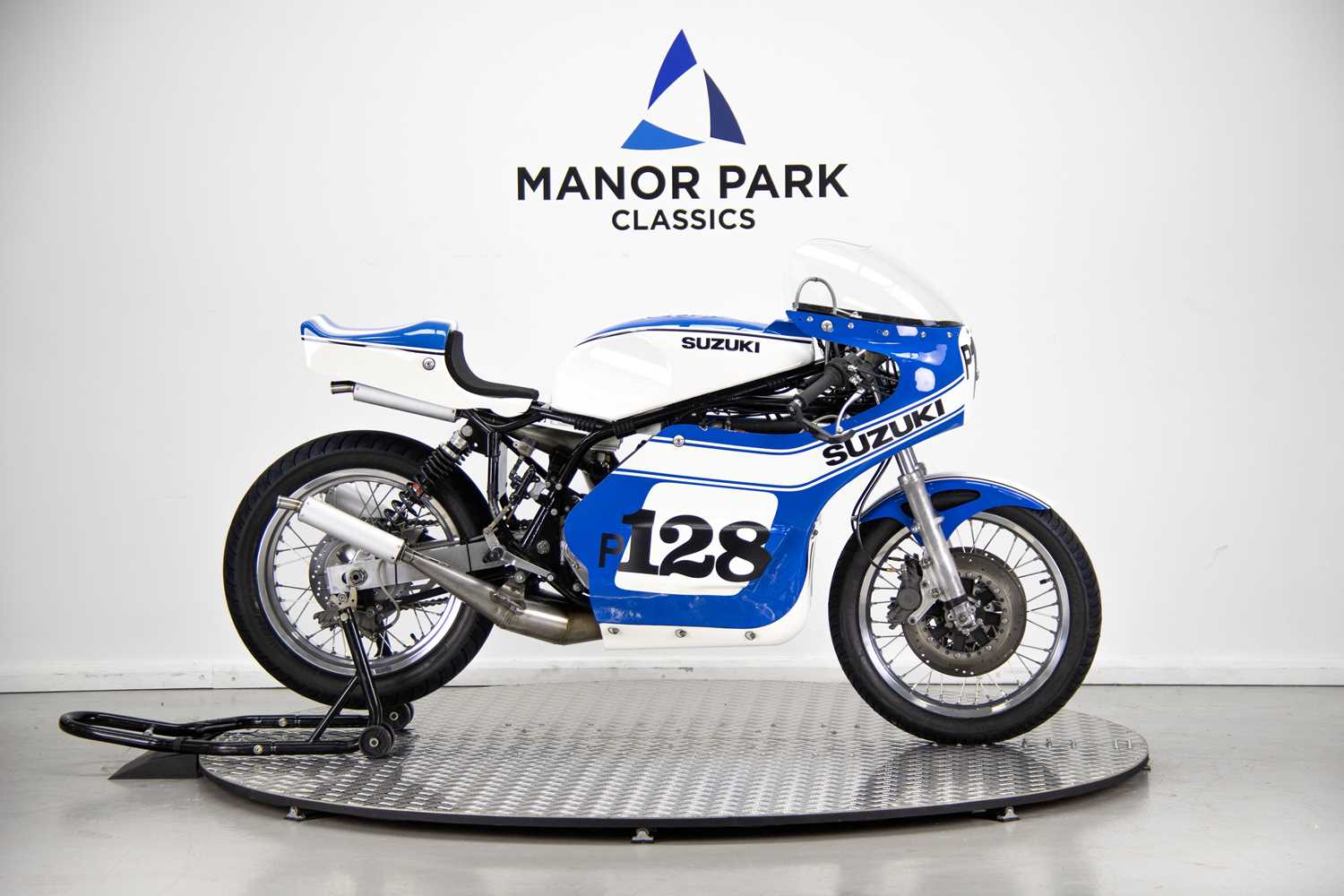 Lot 24 - 1975 Suzuki TR750 Evocation