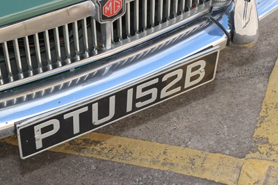 Lot 290 - 1964 MG B Roadster