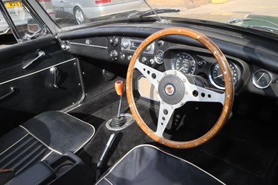 Lot 290 - 1964 MG B Roadster