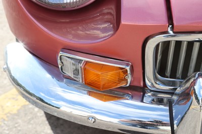 Lot 1966 MG B GT