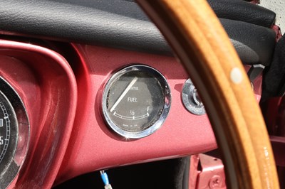 Lot 1966 MG B GT