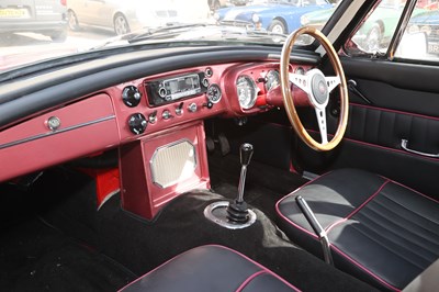 Lot 1966 MG B GT